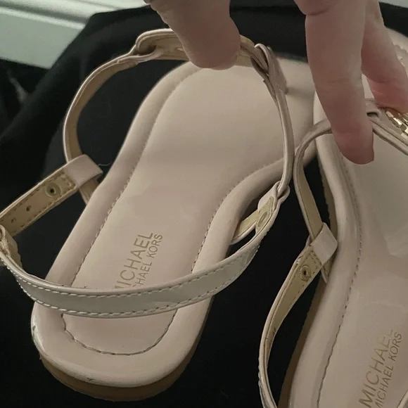 Michael Kors Blush Sandals with Gold Emblem - Picture 7 of 12